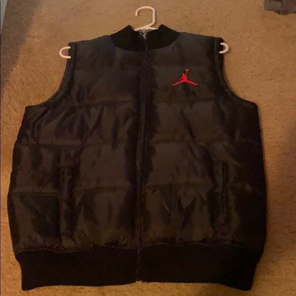 Jordan vest